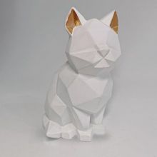 Полигональная скульптура "Кошка" в технике паперкрафт
